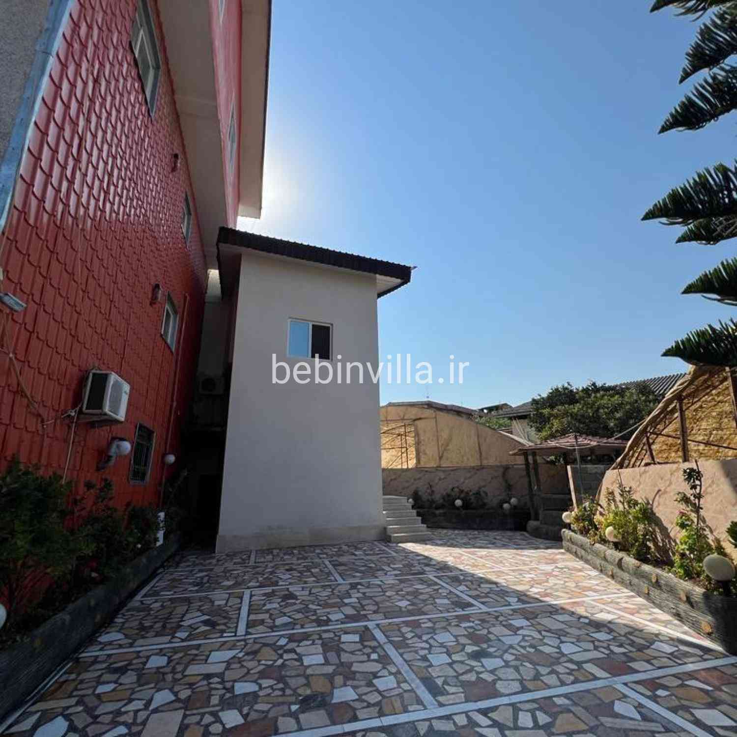 ویلا با استخر سرپوشیده در چالوس