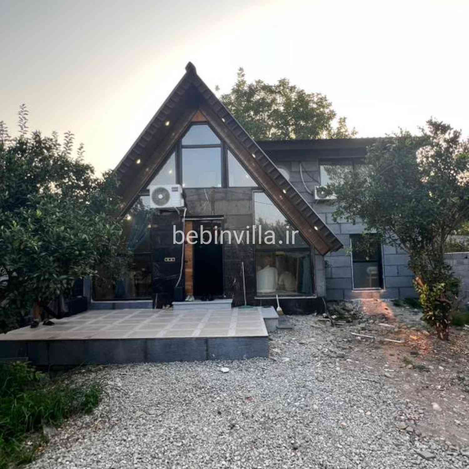 کلبه دوخواب نزدیک ساحل