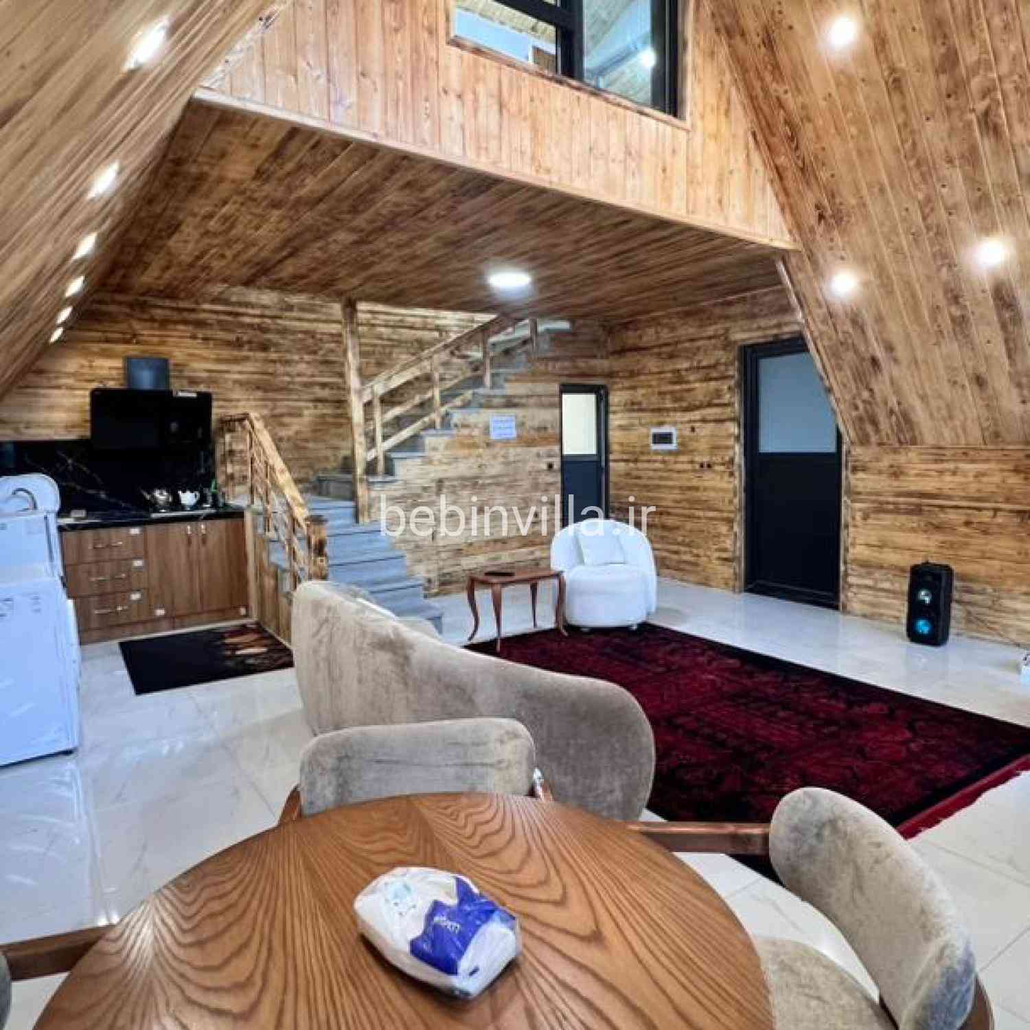 کلبه دوخواب نزدیک ساحل