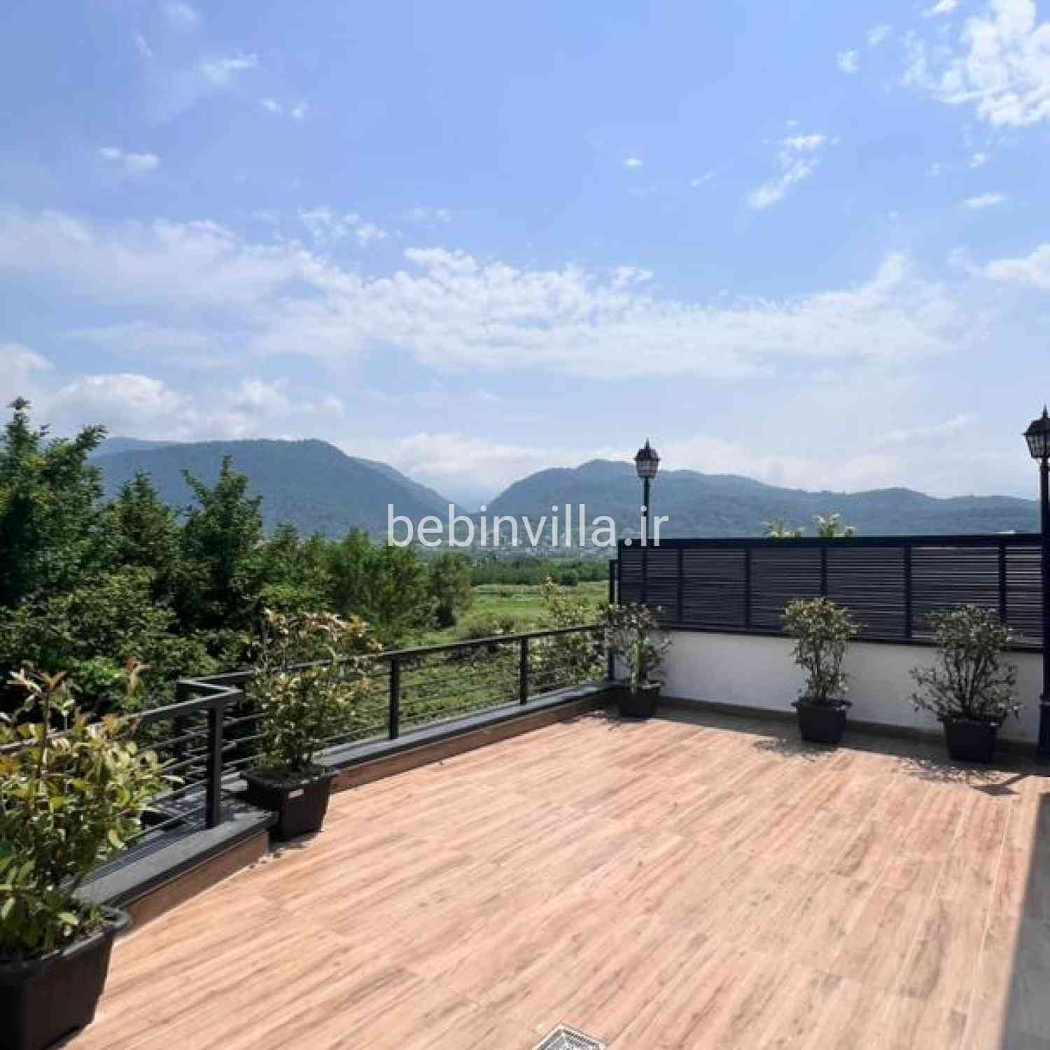 4 خواب جنگلی با جکوزی در نوشهر